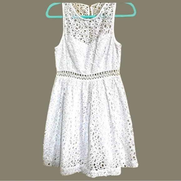 Lily Pulitzer white summer dress beach vacation resort cocktail sauce 2 - Picture 1 of 7
